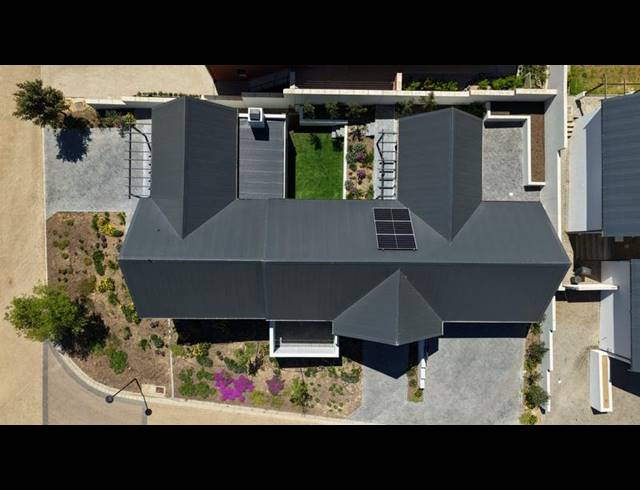 4 BEDROOM HOUSE FOR SALE IN MOUNT ROYAL GOLF ESTATE